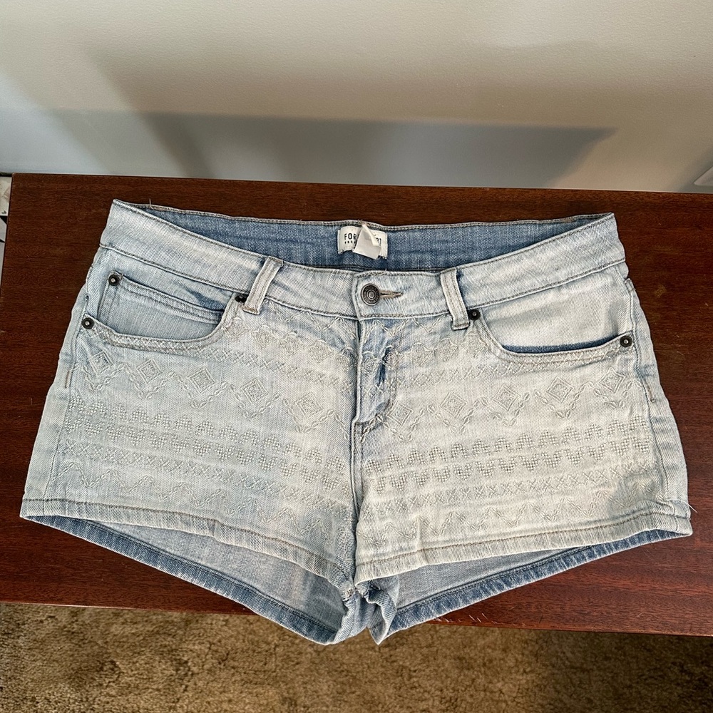 Embroidered shorts